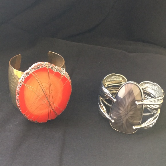 Sold - Picture 4 of 5